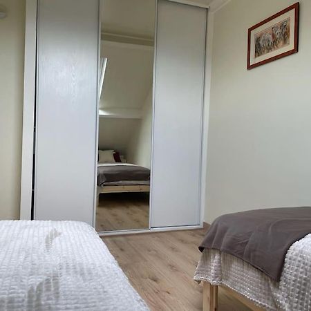 Tiny Paradise - 2 Bedrooms Apartment Montigny-sur-Loing ภายนอก รูปภาพ