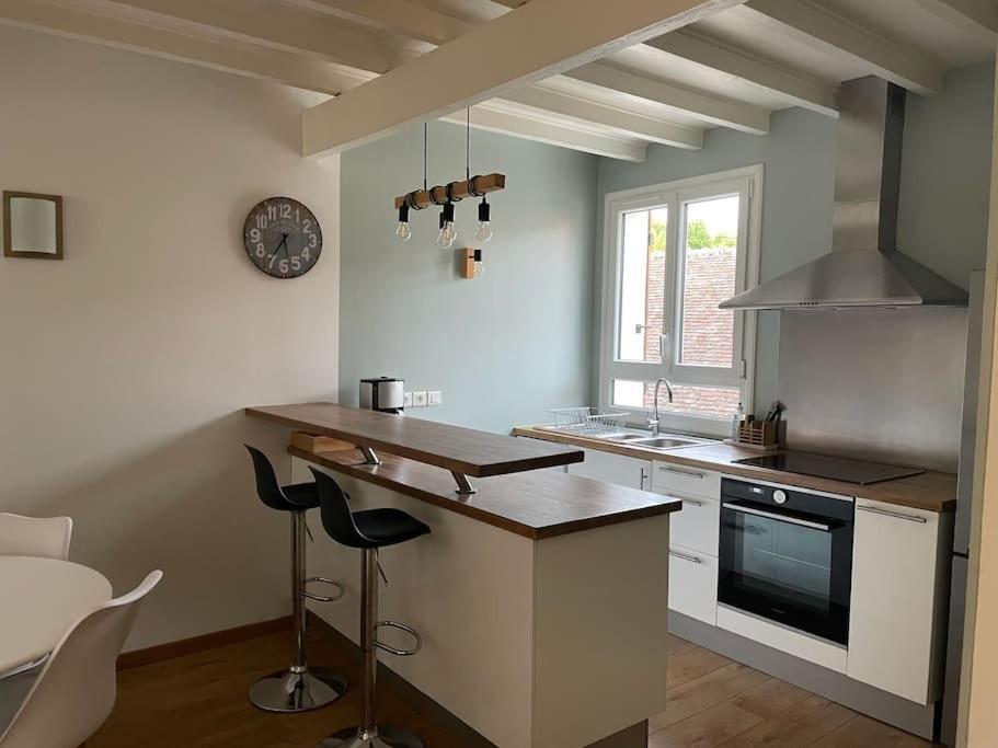 Tiny Paradise - 2 Bedrooms Apartment Montigny-sur-Loing ภายนอก รูปภาพ