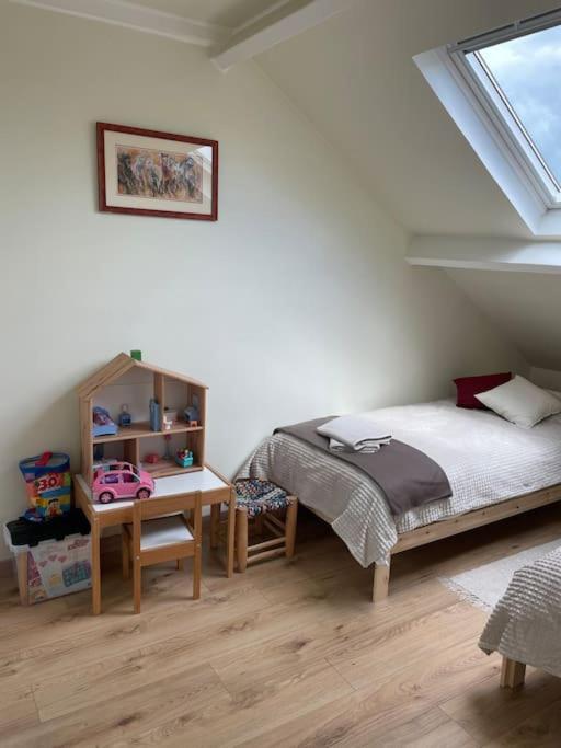 Tiny Paradise - 2 Bedrooms Apartment Montigny-sur-Loing ภายนอก รูปภาพ