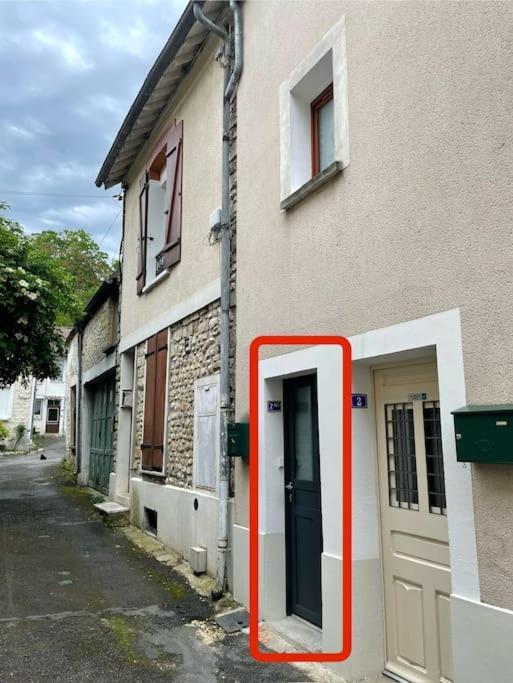 Tiny Paradise - 2 Bedrooms Apartment Montigny-sur-Loing ภายนอก รูปภาพ