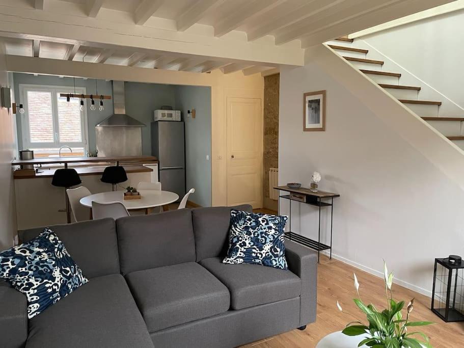 Tiny Paradise - 2 Bedrooms Apartment Montigny-sur-Loing ภายนอก รูปภาพ